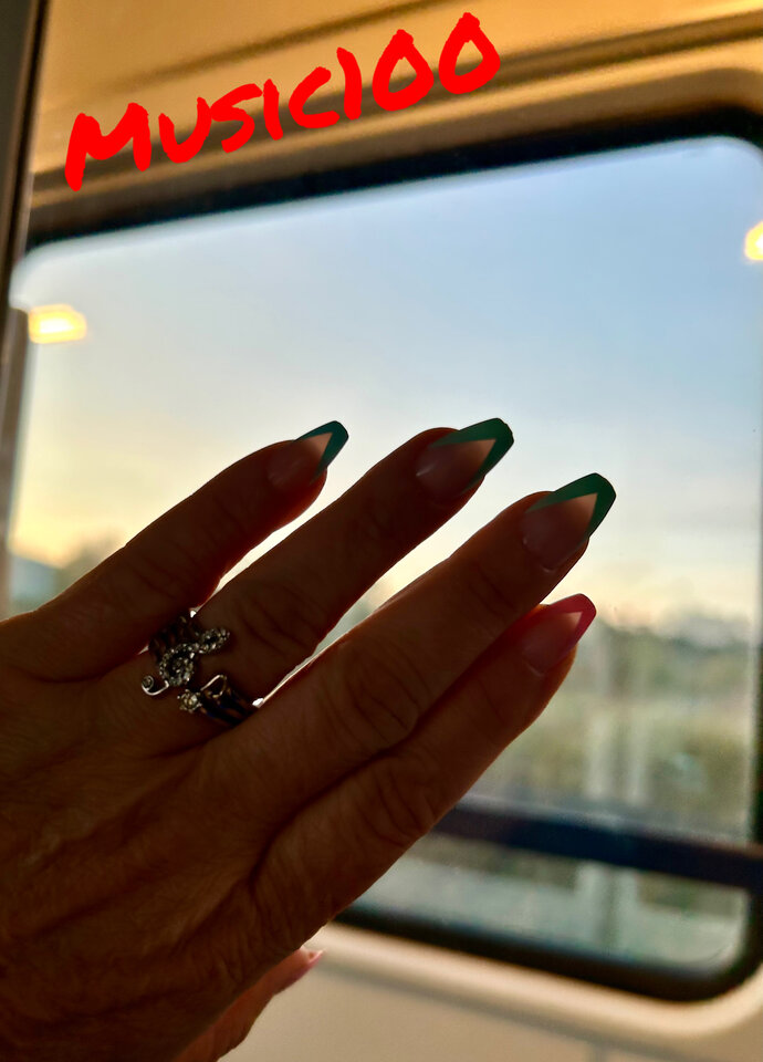 IMG_0985.jpeg - Music100