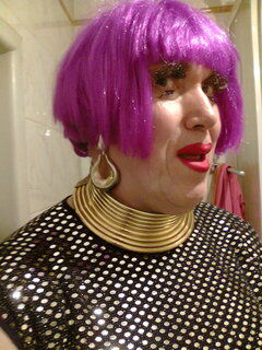 Uległa suka z dużymi wyszminkowanymi ustami dla KUTASÓW💋