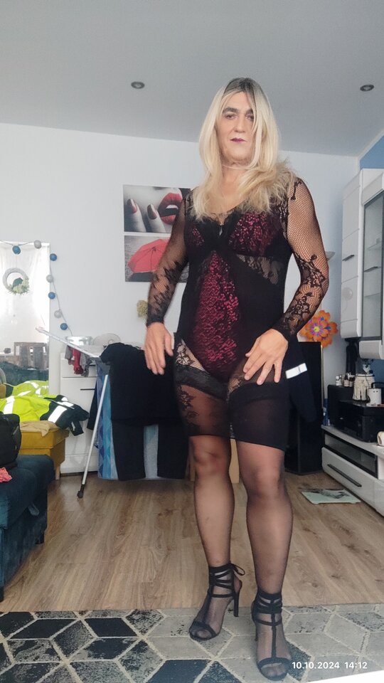 1000111364.jpg - Daria54