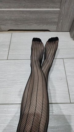 Są tutaj feryszyści damskich stóp  . Ja uwielbiam  .