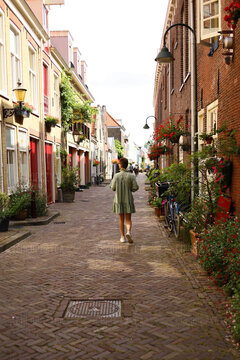 chlopczyca w Delft:P i nie, to nie jest sukienka!:P