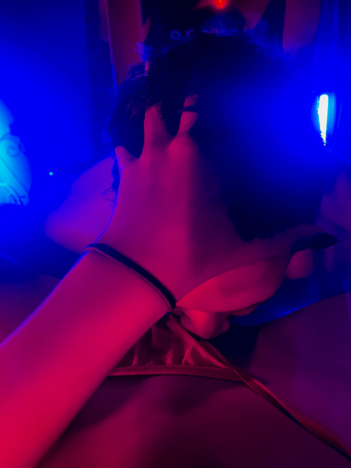 Minnetou - JustMarriedCouple