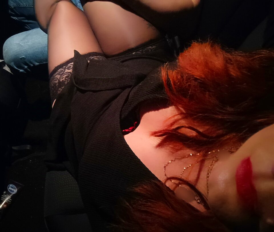 Jesienne fiku miku z rudą w staniku 🤣 - Badseeds