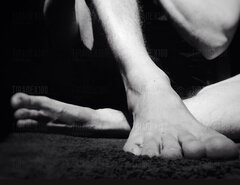👣