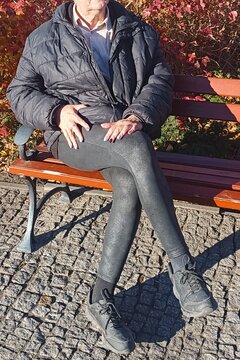 Na spacerze w nowych legginsach... 😄😎👄