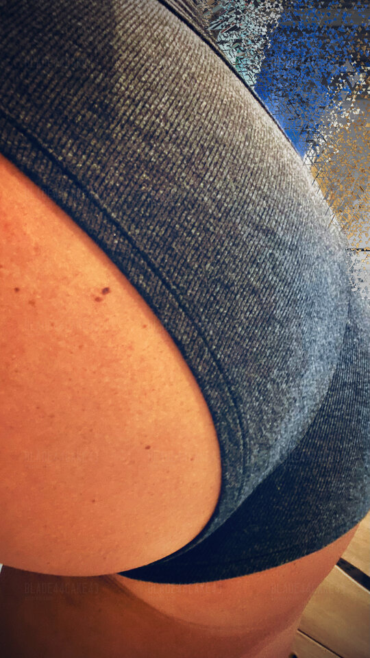 💋 - Blade44Cake43