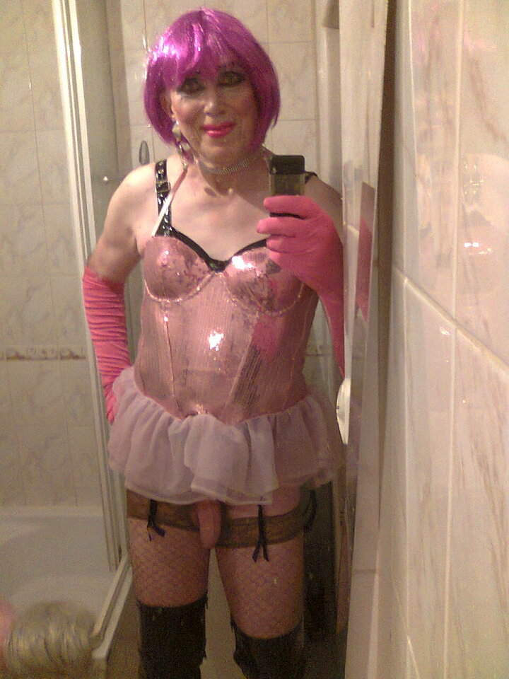 SUKA Kocha obciągać 💋KUTASA💋 i połykać spermę💋 - szmineczkatrans