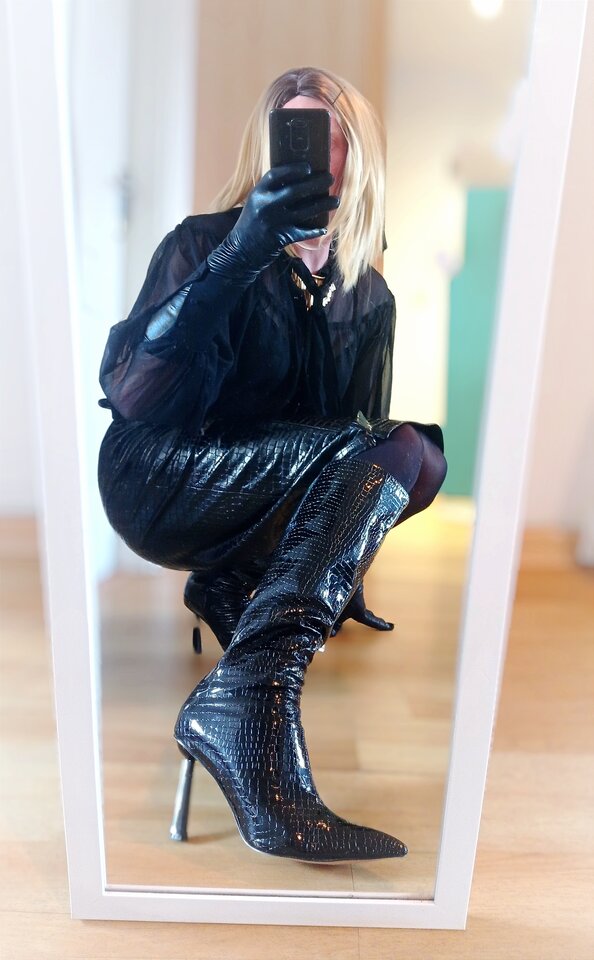 1000043594.jpg - PaulaTransMilf