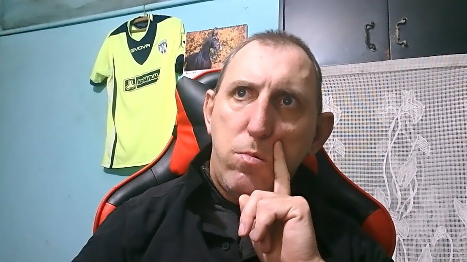 WIN_20241114_22_25_36_Pro.jpg - bojman8