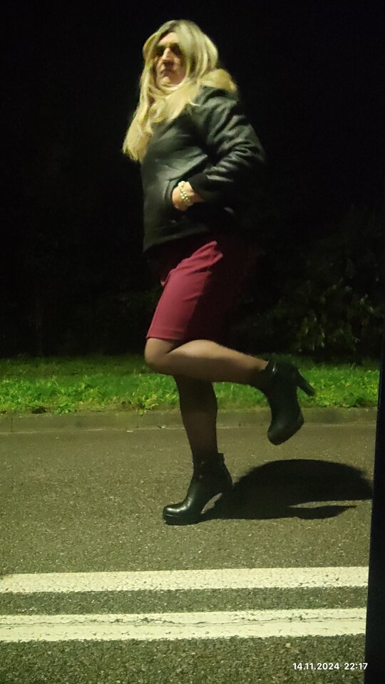 1000111660.jpg - Daria54