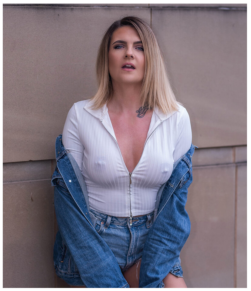 151m.jpg - metalcfcouple