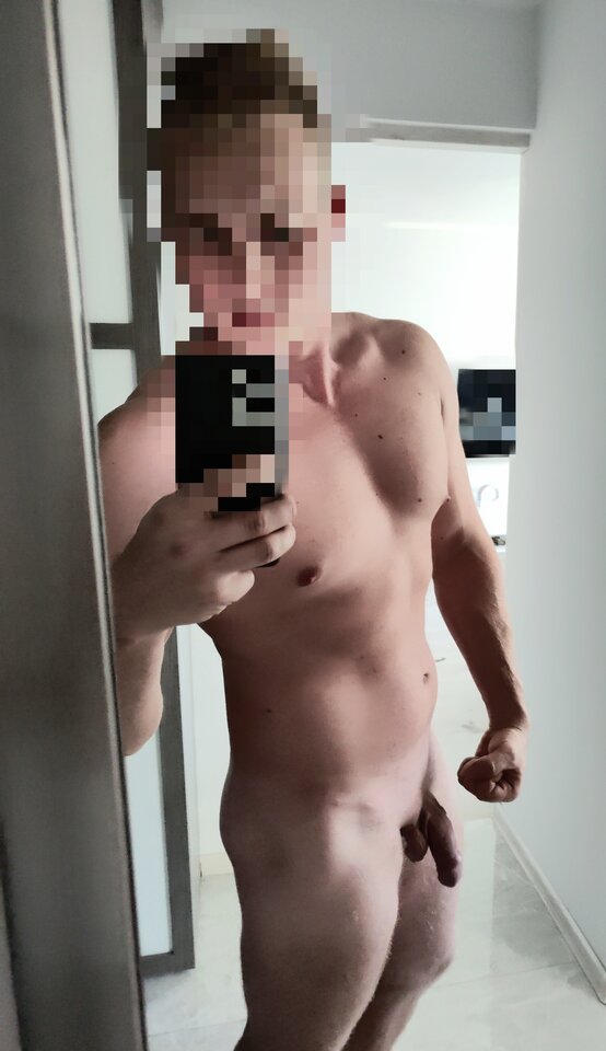 1000013039.jpg - Sexonthebitch1