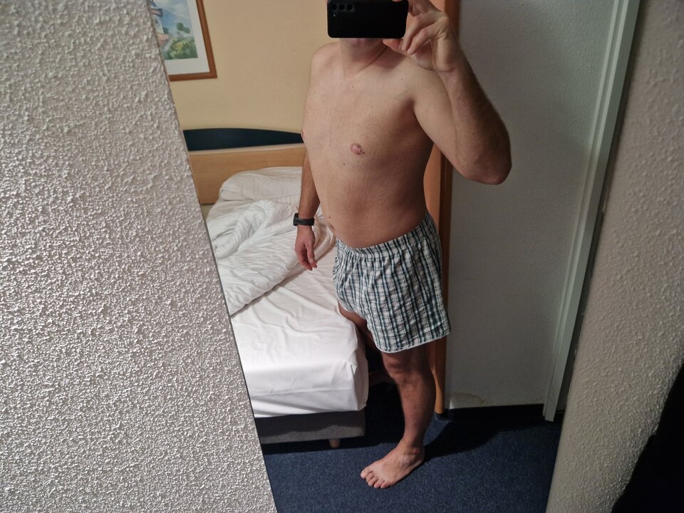 1000001810.jpg - goro1000