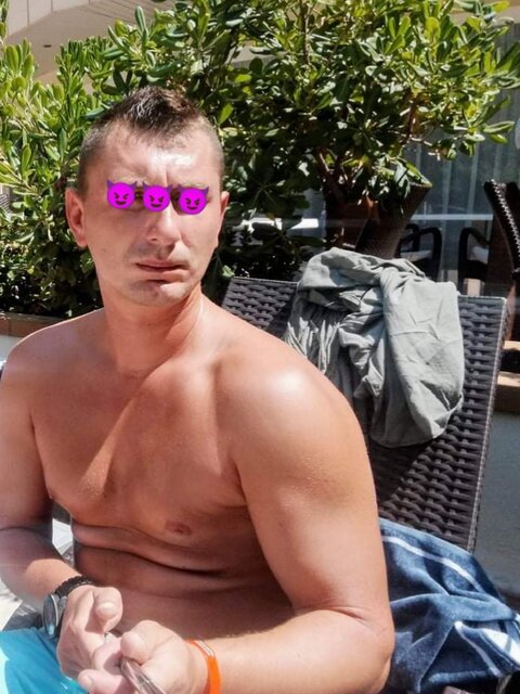 1732403836418.jpg - Adrian08031989