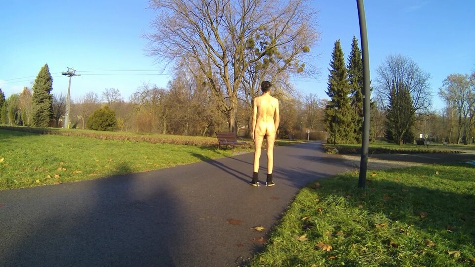 20241127_1404.mp4_snapshot_00.15.195.jpg - Krzysztof_cfnm