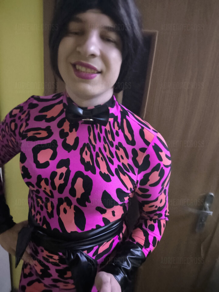 1000000335.jpg - Adriennecross