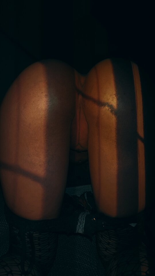 tu pieprzyć 🥵 - SkinnyMelania