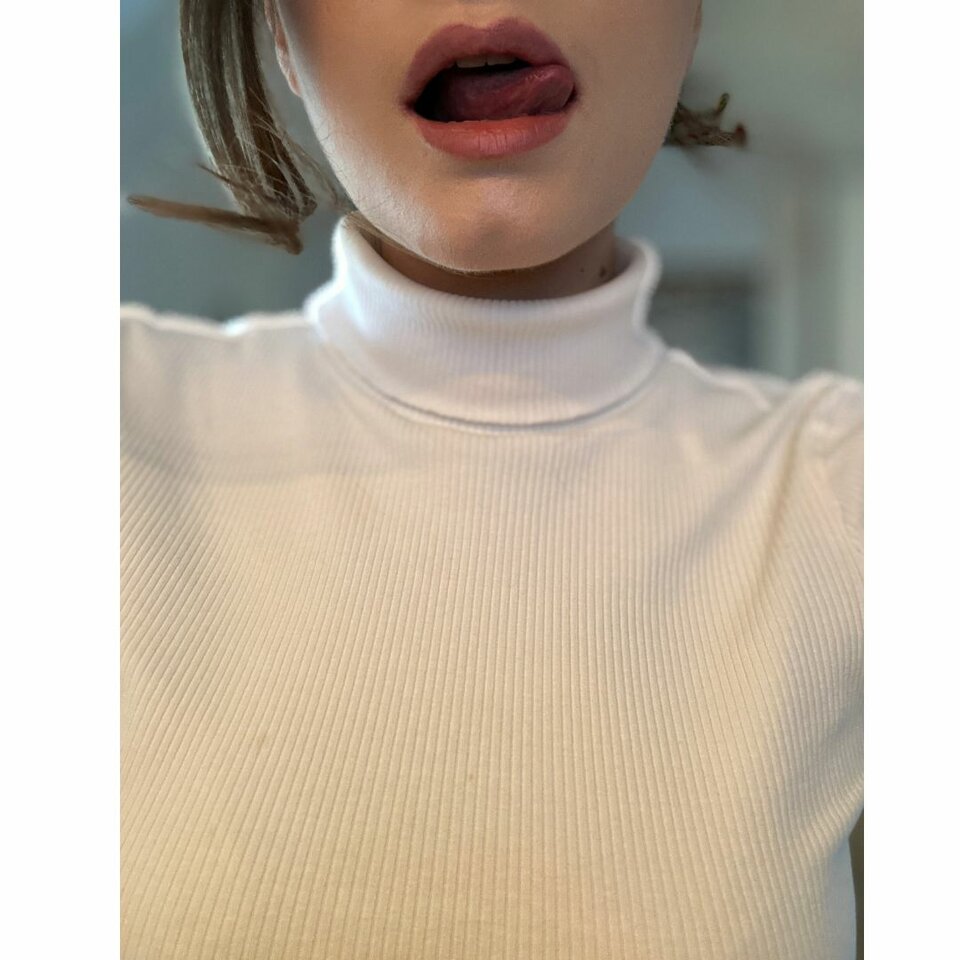 Czy Mikołaj przychodzi tylko do grzecznych dziewczynek? 🎅 - 6Chochliki9