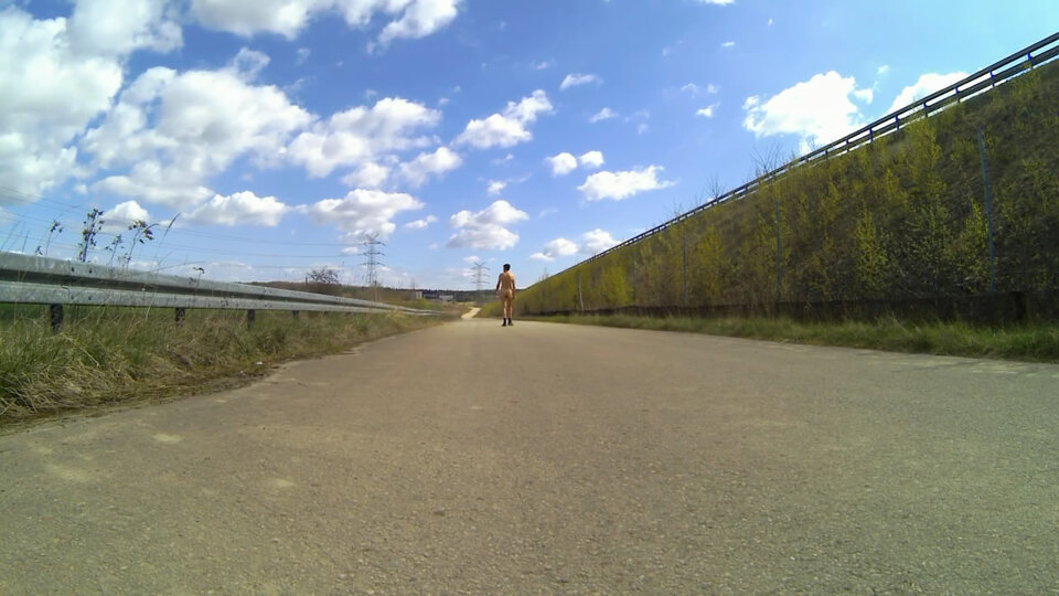 DOBIESZOWICE - za autostradą 20260424_1026.mp4_snapshot_00.21_[ - Krzysztof_cfnm