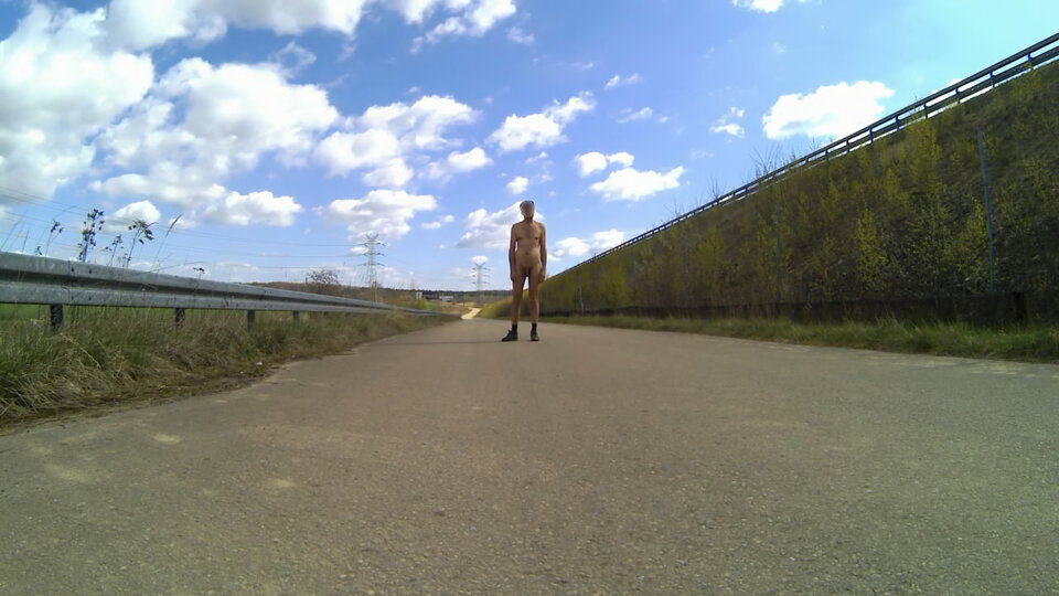 DOBIESZOWICE - za autostradą 20260424_1026.mp4_snapshot_00.46_[ - Krzysztof_cfnm