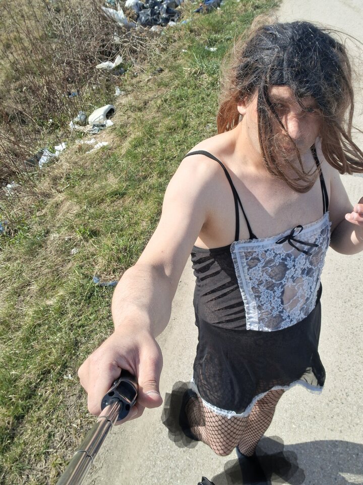 1000012399.jpg - Trensarek