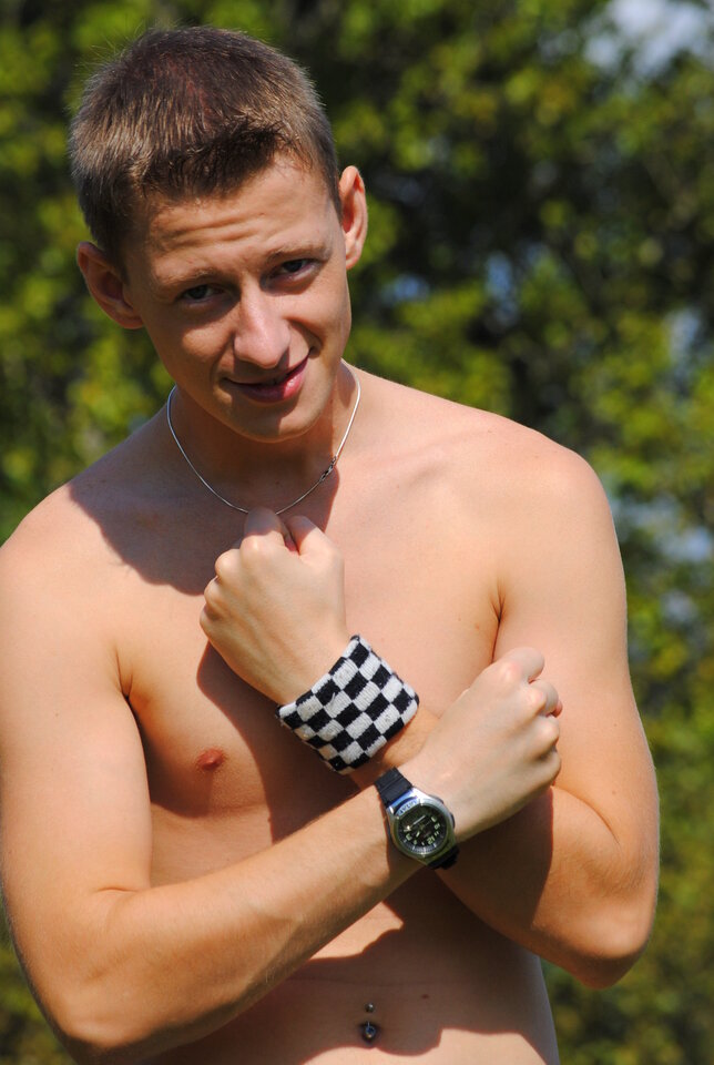 c3ebcc99-0266-479a-816e-536ed5898a8d-1_all_535.jpg - Bisexsl1995