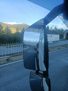 6be2093049914b4b809aa28ec5a508a2_1711553042747_0.jpeg