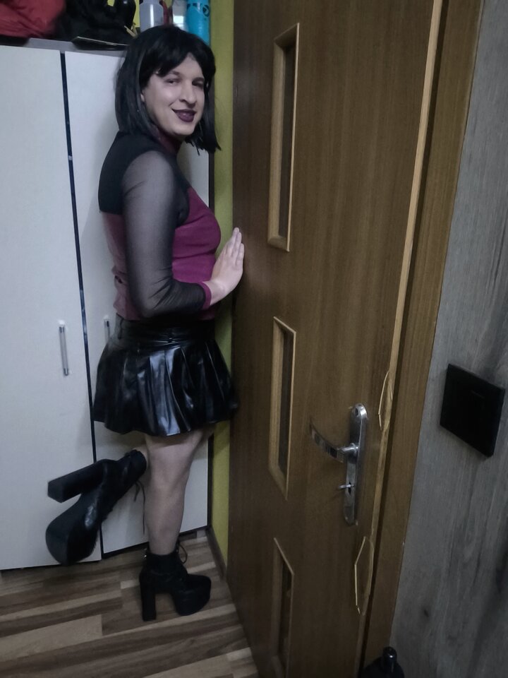 1000022365.jpg - Adriennecross