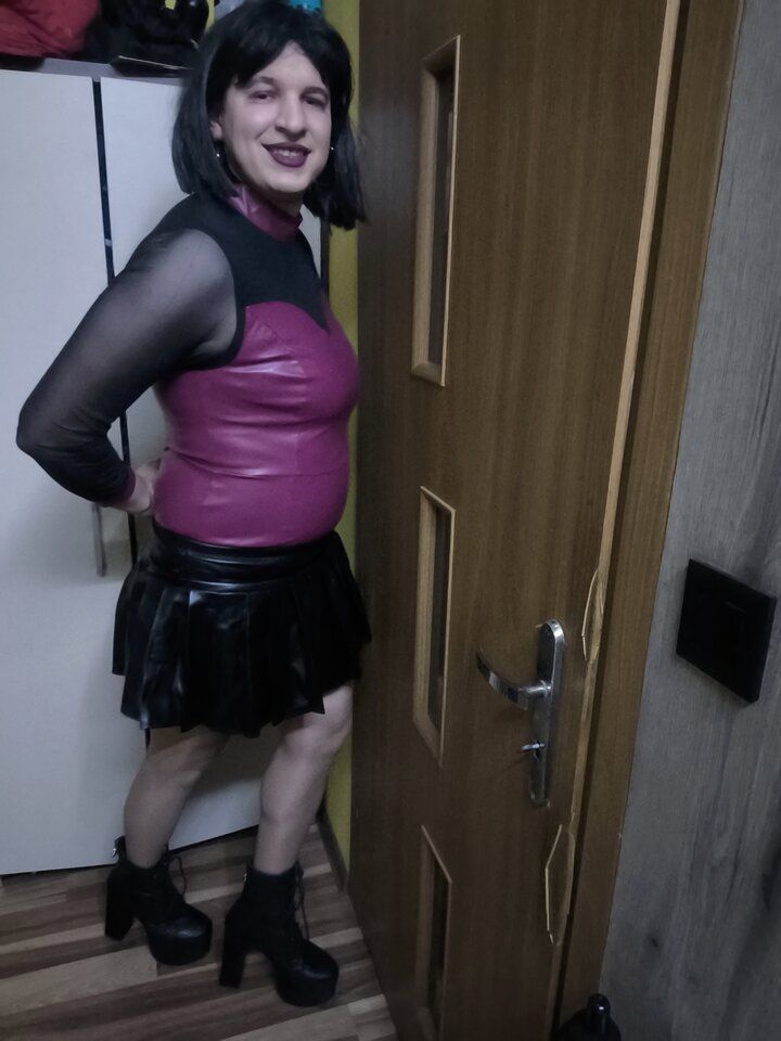 1000022364.jpg - Adriennecross