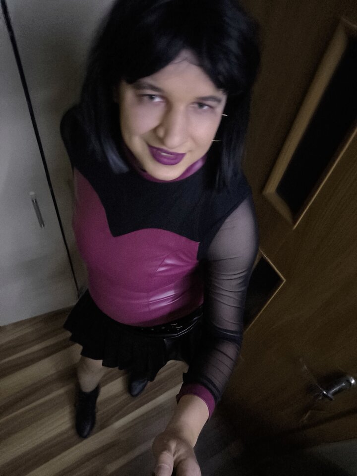 1000022369.jpg - Adriennecross