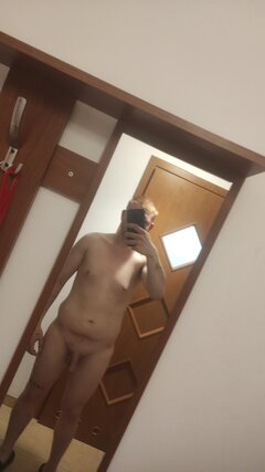 Snapchat-1836013714.jpg