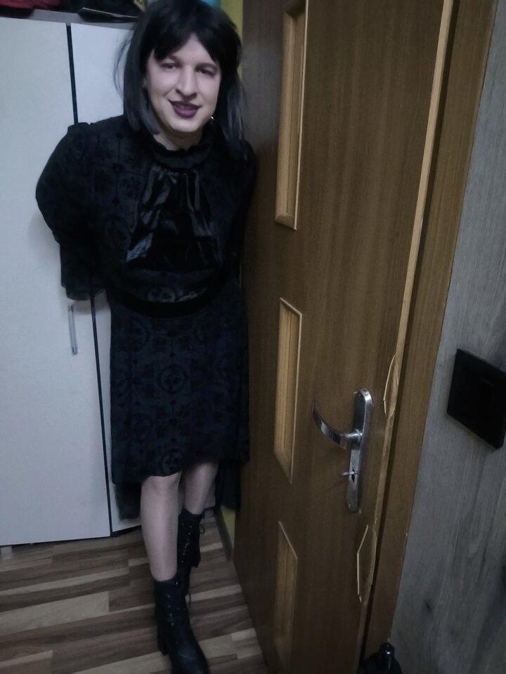 1000022381.jpg - Adriennecross