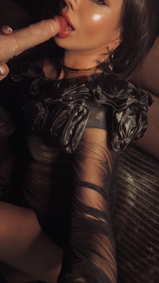 Dziekuje za dzisiejszego liva i privki 😈😈 - Brunetka44