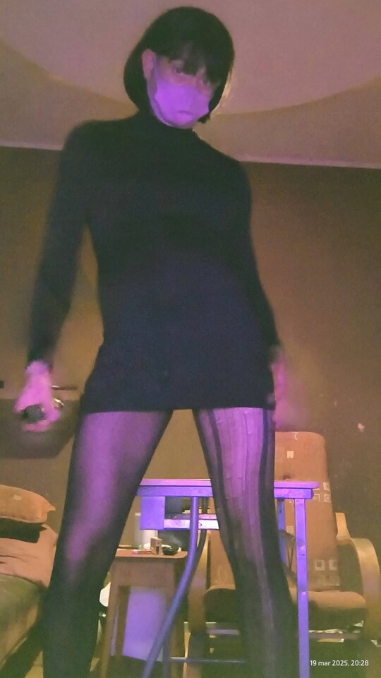 32c0993e-ba9e-42c8-a31a-1f2fffbd6106-1_all_737.jpg - CD_Pussy