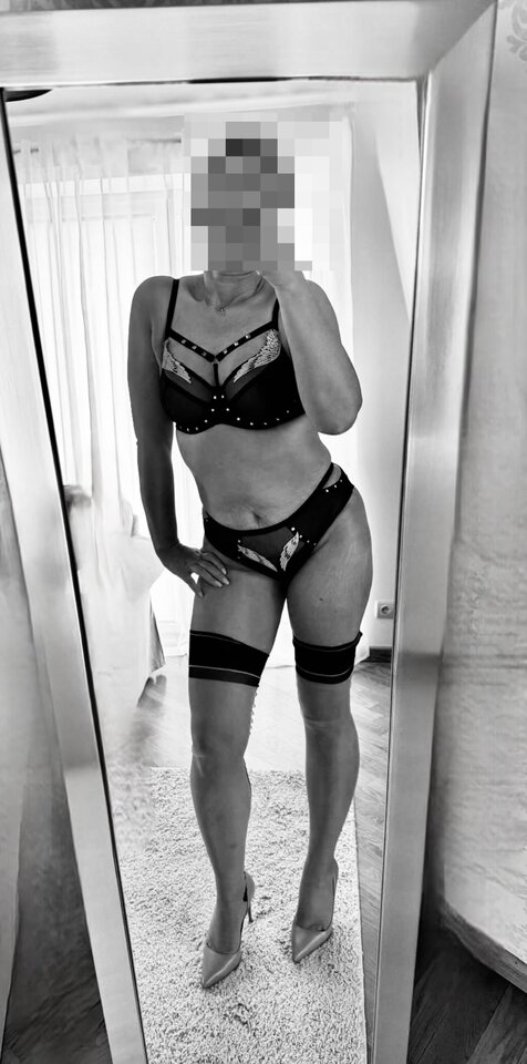 photo-output.jpeg - hotpasion