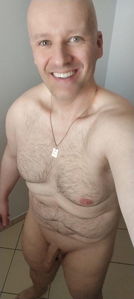 1000020093.jpg - StaryCzlowiekAMorze