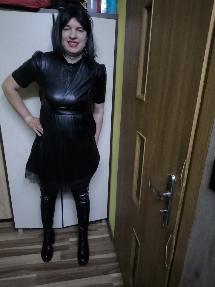 1000022600.jpg - Adriennecross