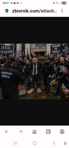 ONUCA PRZD SĄDEM WRAZ ZE SWOJĄ EKIPĄ