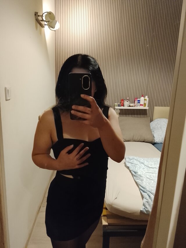 KrystalSandra