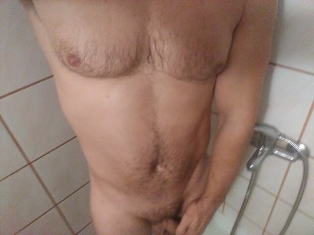 Eros8282