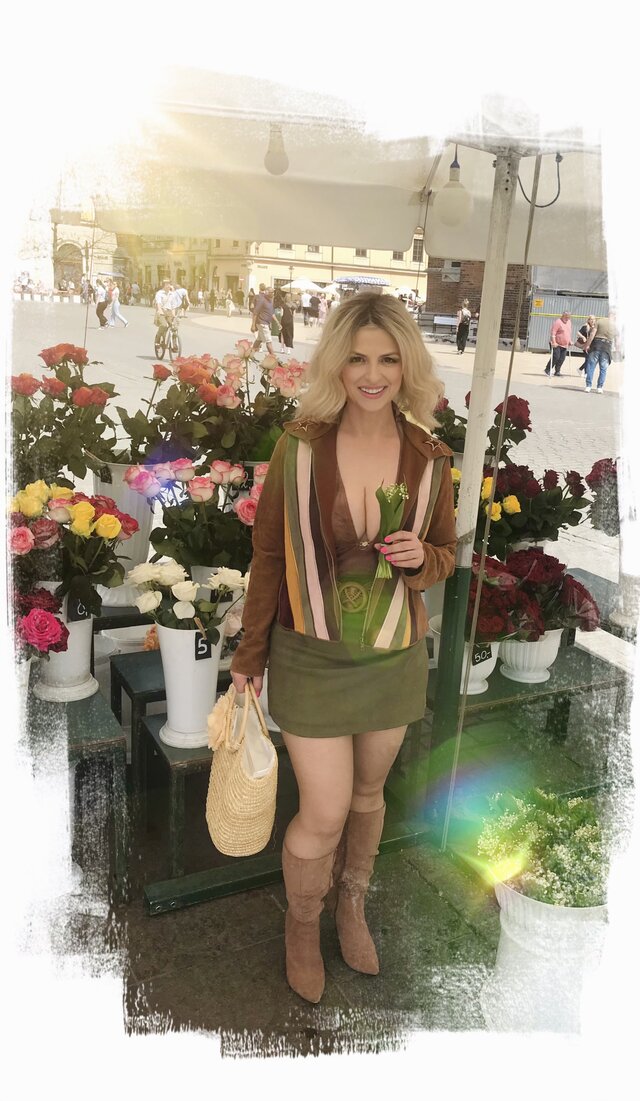 LadyLaura44